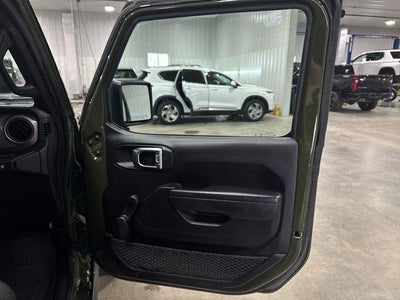 2022 Jeep Wrangler Base