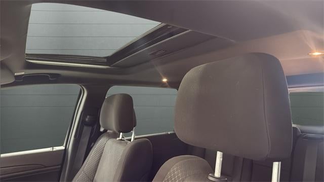 2018 Jeep Grand Cherokee Laredo 4x4 *Ltd Avail*