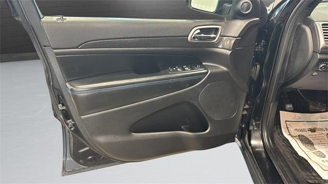 2018 Jeep Grand Cherokee Laredo 4x4 *Ltd Avail*