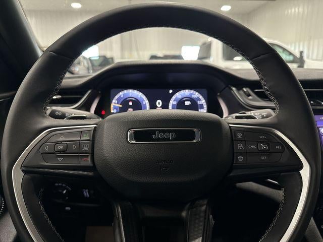 2025 Jeep Grand Cherokee Altitude 4x4