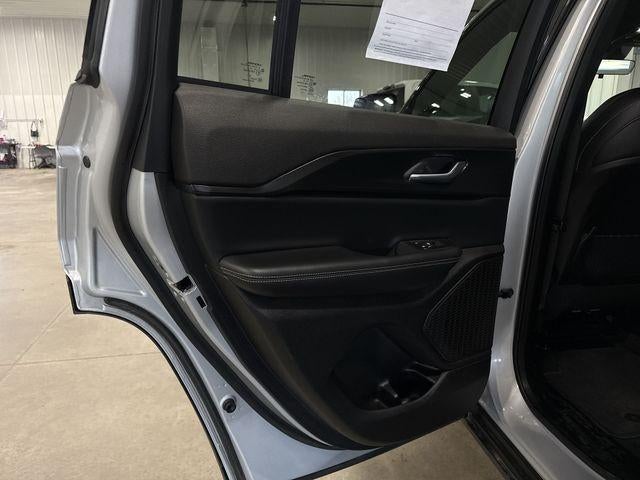 2025 Jeep Grand Cherokee Altitude 4x4