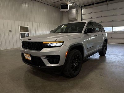 2025 Jeep Grand Cherokee Altitude 4x4