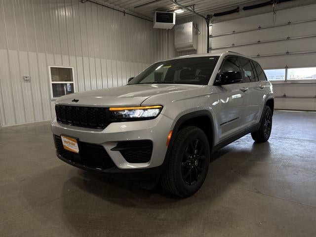 2025 Jeep Grand Cherokee Altitude 4x4