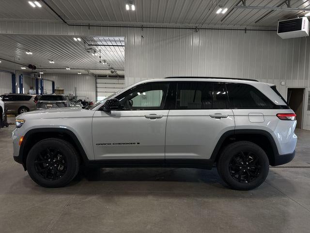 2025 Jeep Grand Cherokee Altitude 4x4