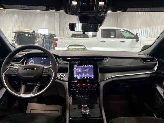 2025 Jeep Grand Cherokee Altitude 4x4