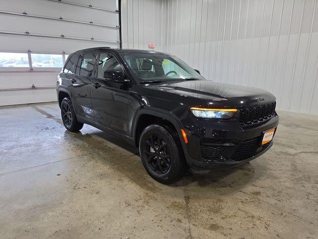 2025 Jeep Grand Cherokee Altitude 4x4