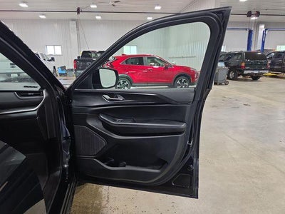 2025 Jeep Grand Cherokee Altitude 4x4