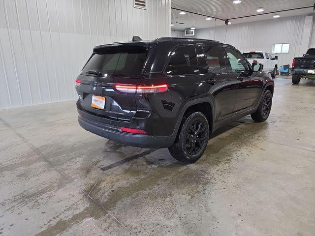 2025 Jeep Grand Cherokee Altitude 4x4