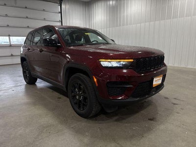 2025 Jeep Grand Cherokee Altitude 4x4
