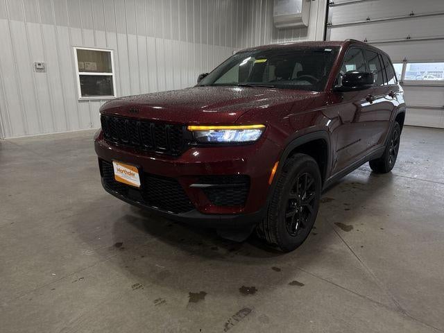 2025 Jeep Grand Cherokee Altitude 4x4