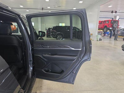 2025 Jeep Grand Cherokee L Limited 4x4