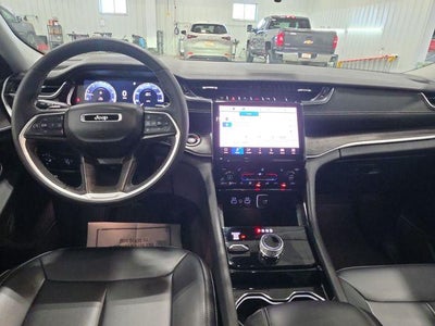 2023 Jeep Grand Cherokee L Limited 4x4
