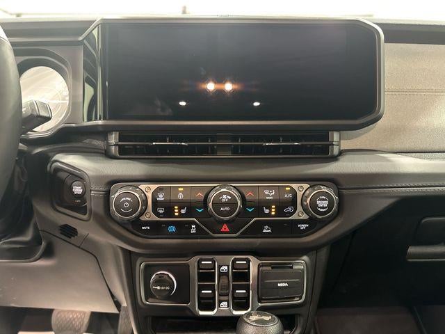2025 Jeep Wrangler 4xe Sahara 4x4