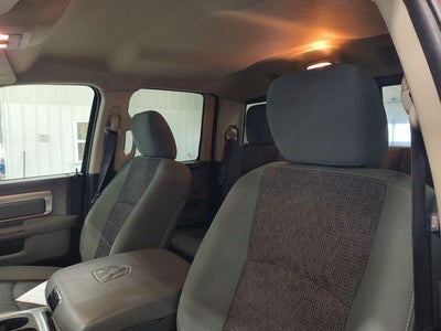 2016 RAM 1500 4WD Quad Cab 6.4 Ft Box Big Horn