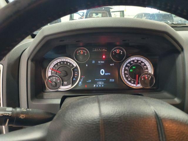 2016 RAM 1500 4WD Quad Cab 6.4 Ft Box Big Horn