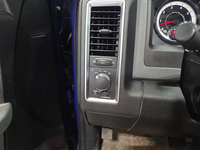 2016 RAM 1500 4WD Quad Cab 6.4 Ft Box SLT