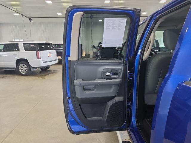 2016 RAM 1500 4WD Quad Cab 6.4 Ft Box SLT