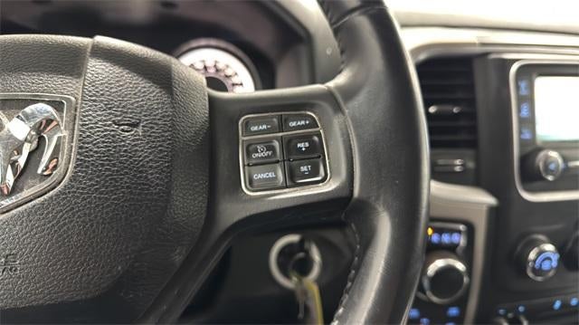 2014 RAM 1500 4WD Crew Cab 5.7 Ft Box Big Horn