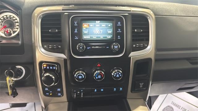 2014 RAM 1500 4WD Crew Cab 5.7 Ft Box Big Horn