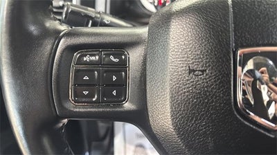 2014 RAM 1500 4WD Crew Cab 5.7 Ft Box Big Horn