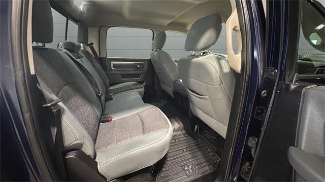 2014 RAM 1500 4WD Crew Cab 5.7 Ft Box Big Horn