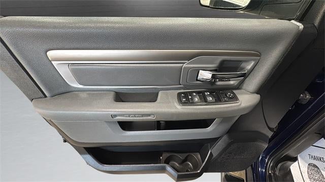 2014 RAM 1500 4WD Crew Cab 5.7 Ft Box Big Horn