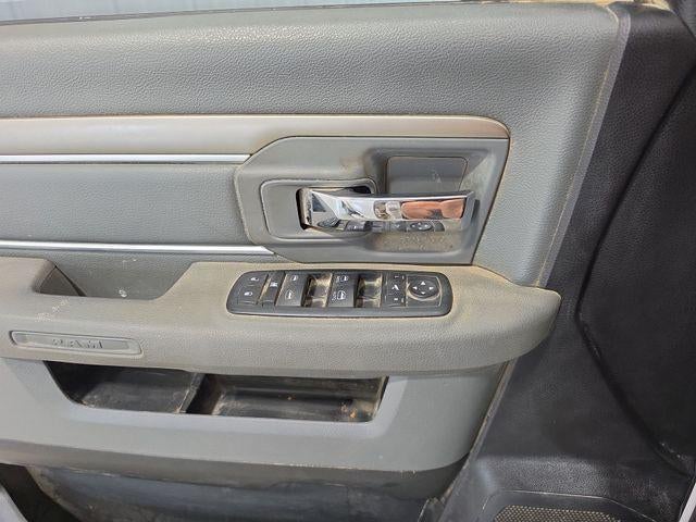 2015 RAM 1500 4WD Crew Cab 5.7 Ft Box Big Horn
