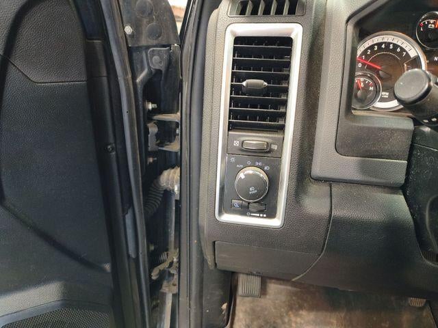 2017 RAM 1500 Big Horn 4x4 Crew Cab 5'7" Box