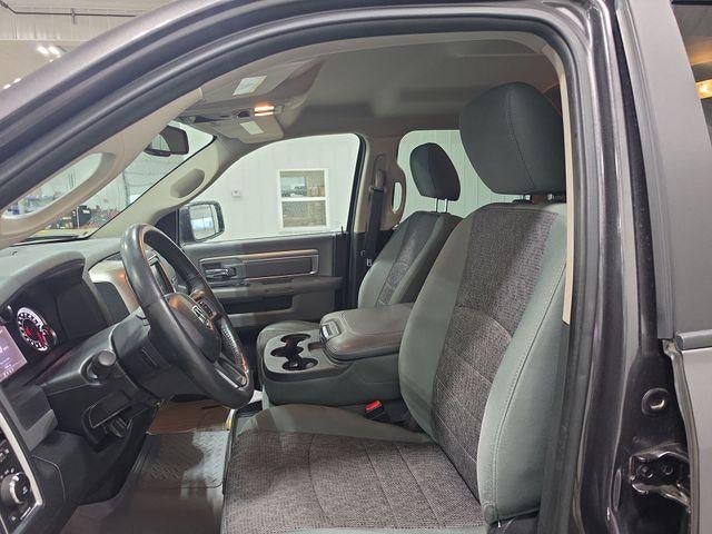 2016 RAM 1500 4WD Crew Cab 6.4 Ft Big Horn