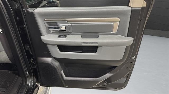 2015 RAM 1500 4WD Crew Cab 6.4 Ft Big Horn