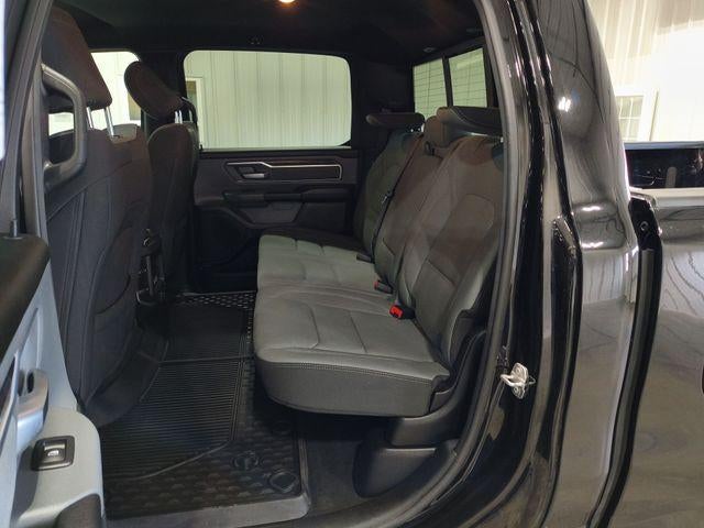 2022 RAM 1500 Big Horn 4x4 Crew Cab 5'7" Box