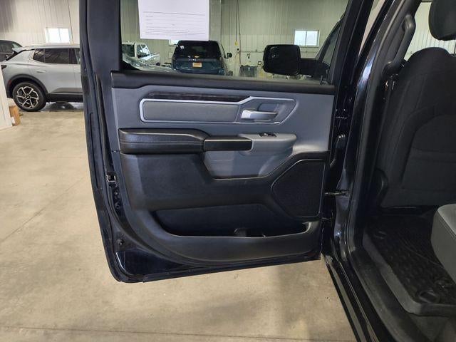 2022 RAM 1500 Big Horn 4x4 Crew Cab 5'7" Box