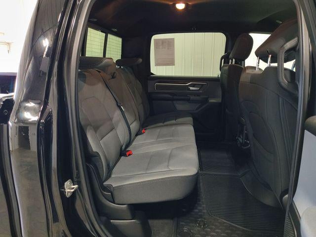 2022 RAM 1500 Big Horn 4x4 Crew Cab 5'7" Box