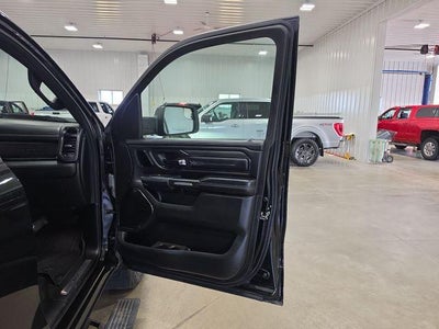 2022 RAM 1500 Limited 4x4 Crew Cab 5'7" Box