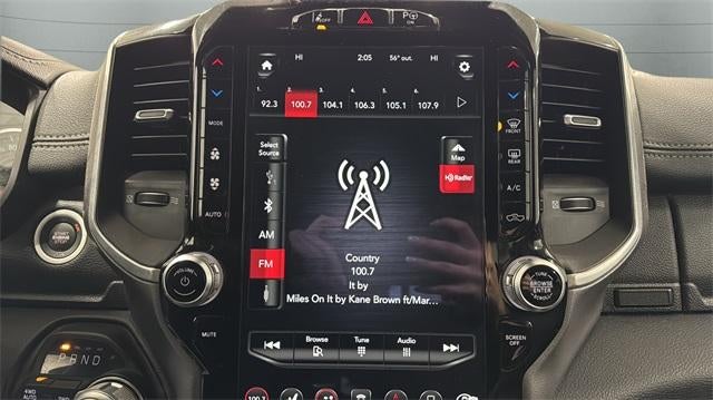 2020 RAM 1500 Laramie 4x4 Crew Cab 5'7" Box