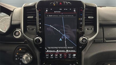 2020 RAM 1500 Laramie 4x4 Crew Cab 5'7" Box