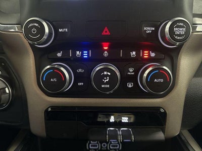 2022 RAM 1500 Laramie 4x4 Crew Cab 5'7" Box