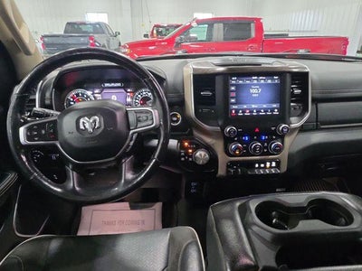 2020 RAM 1500 Laramie 4x4 Crew Cab 5'7" Box