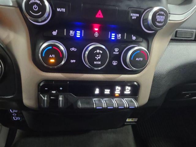 2020 RAM 1500 Laramie 4x4 Crew Cab 5'7" Box