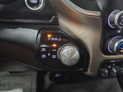 2020 RAM 1500 Laramie 4x4 Crew Cab 5'7" Box
