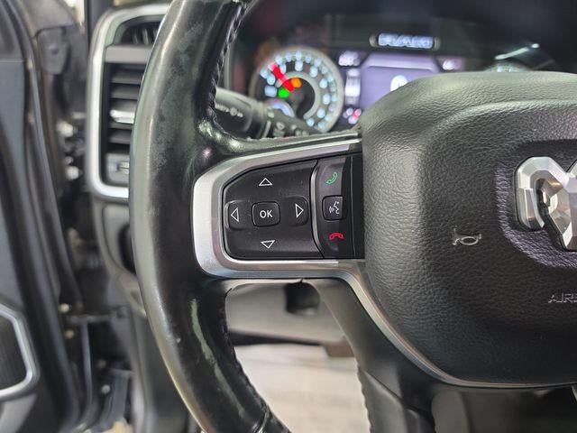 2020 RAM 1500 Laramie 4x4 Crew Cab 5'7" Box