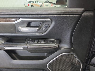 2020 RAM 1500 Laramie 4x4 Crew Cab 5'7" Box