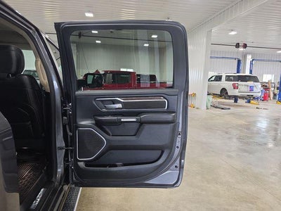 2020 RAM 1500 Laramie 4x4 Crew Cab 5'7" Box