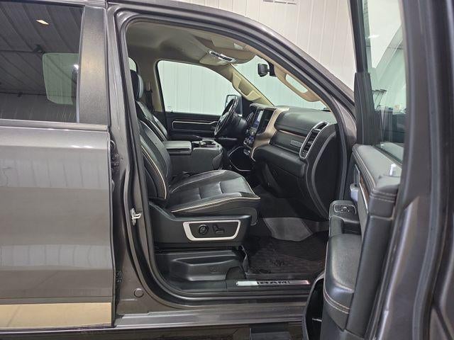 2020 RAM 1500 Laramie 4x4 Crew Cab 5'7" Box