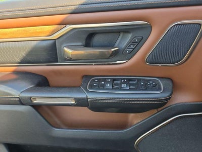 2019 RAM 1500 Longhorn 4x4 Crew Cab 5'7" Box