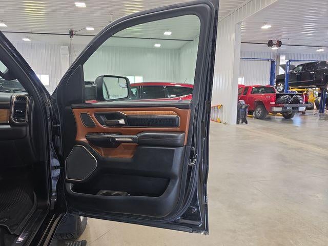 2019 RAM 1500 Longhorn 4x4 Crew Cab 5'7" Box