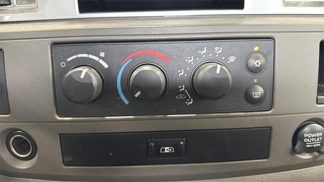 2008 Dodge Ram 1500 4WD Quad Cab 6.3 Ft Box SLT