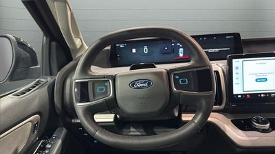 2025 Ford Expedition Max Active 4x4