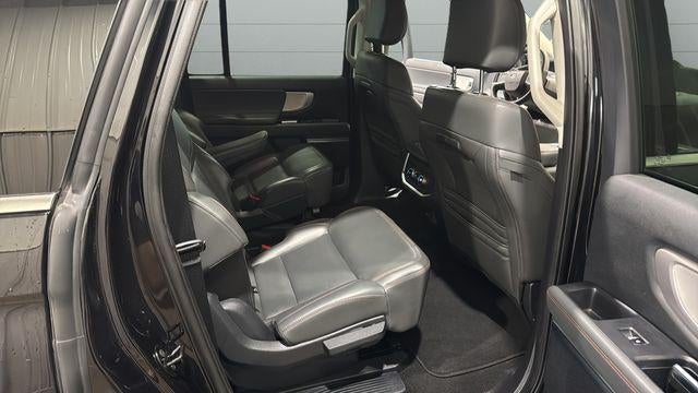 2025 Ford Expedition Max Active 4x4