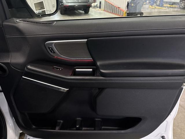 2025 Ford Expedition Max Platinum 4x4